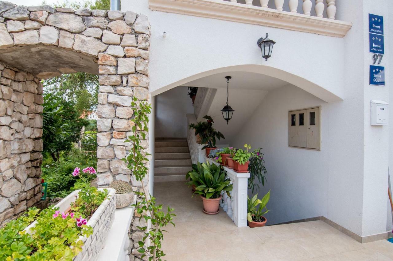 Apartman Bilac Vodice Exterior photo